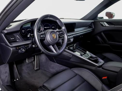 2020 Porsche 911 Carrera S