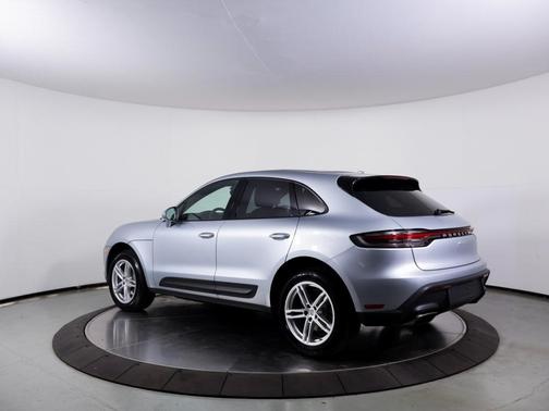 2024 Porsche Macan 