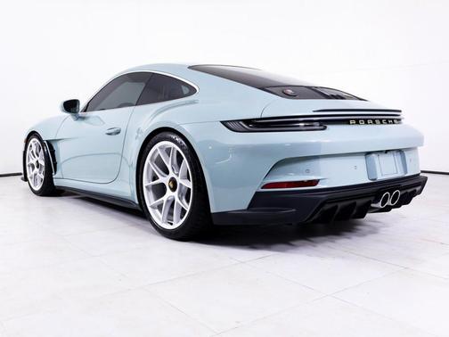 2024 Porsche 911 S/T