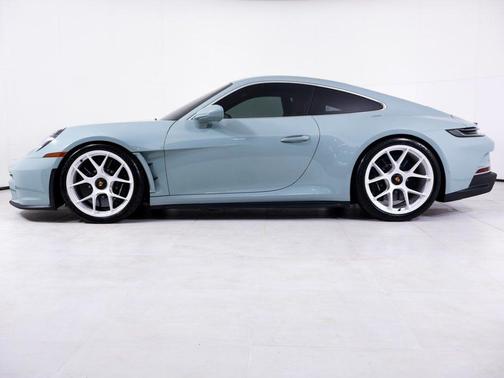 2024 Porsche 911 S/T