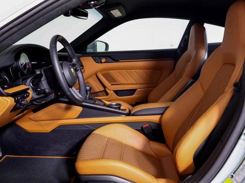 2024 Porsche 911 S/T