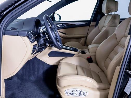 2022 Porsche Macan S
