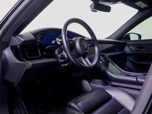 2024 Porsche Taycan 4