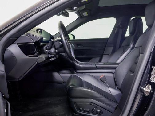 2024 Porsche Taycan 4