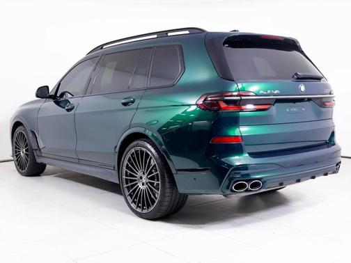 2025 BMW ALPINA XB7 Base