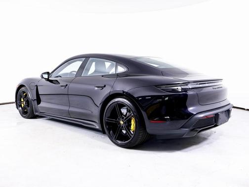 2024 Porsche Taycan Turbo S