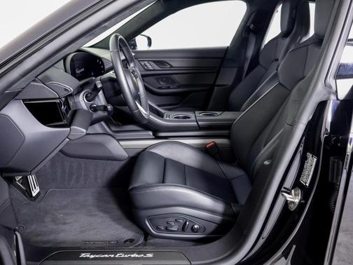 2024 Porsche Taycan Turbo S