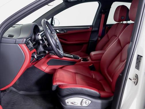 2022 Porsche Macan GTS