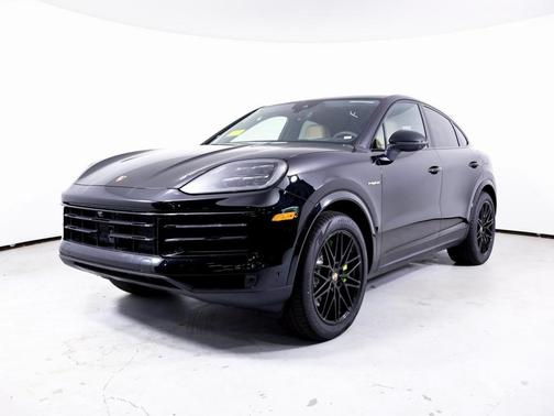 2025 Porsche Cayenne Base