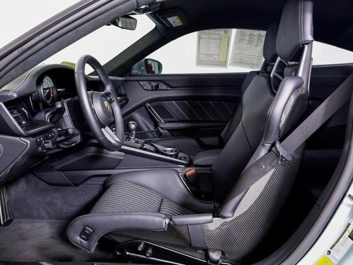 2024 Porsche 911 S/T