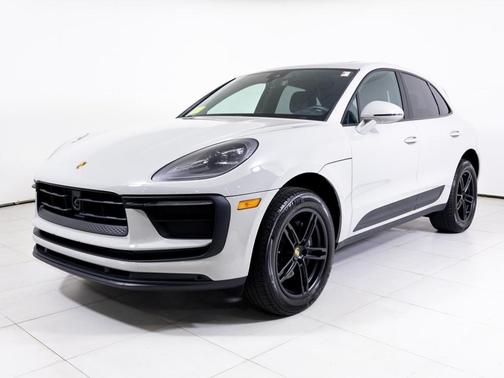2024 Porsche Macan 