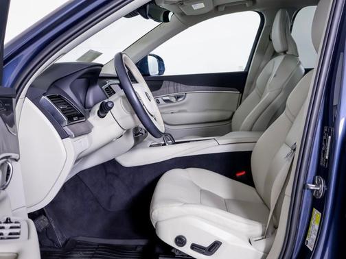 Denim Blue Metallic 2023 Volvo XC90 B6 Plus 7-Seater