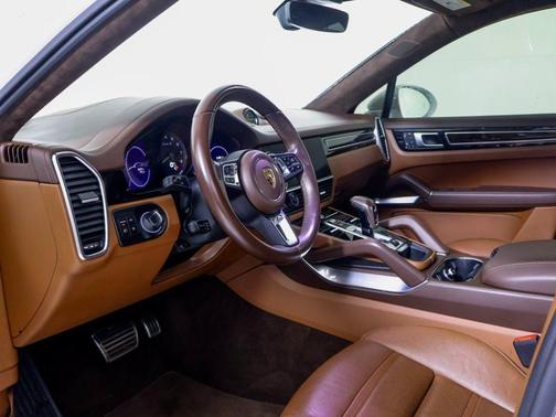2023 Porsche Cayenne Turbo S