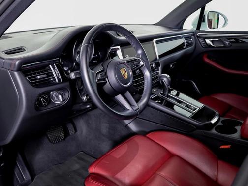 2023 Porsche Macan S