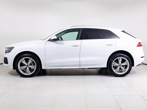 2023 Audi Q8 55 Premium