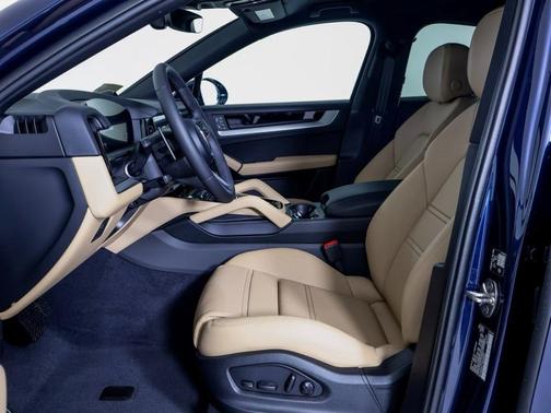 2026 Porsche Cayenne Base