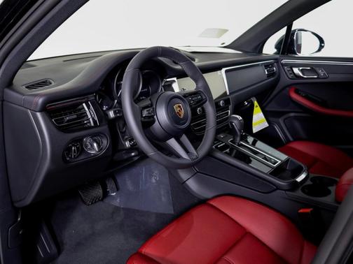 2026 Porsche Macan GTS