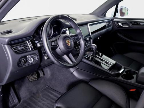 2024 Porsche Macan S