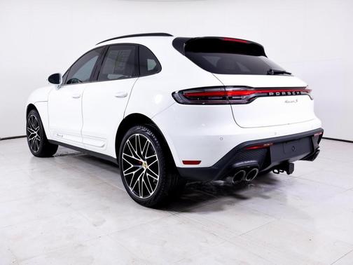 2023 Porsche Macan S