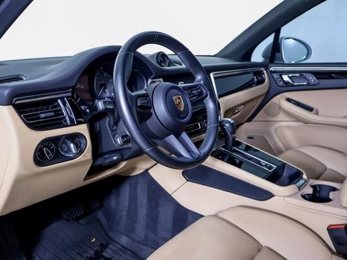 2023 Porsche Macan S