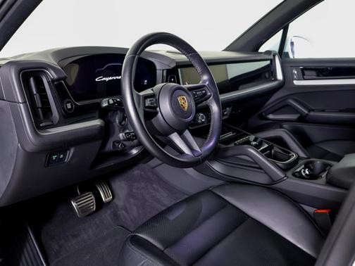 2024 Porsche Cayenne S