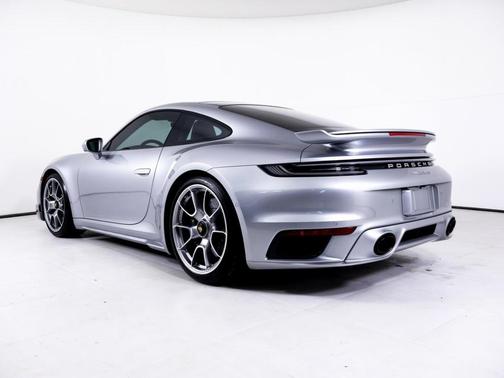 2024 Porsche 911 Turbo S