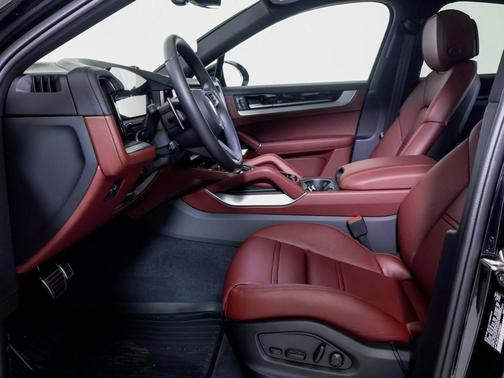 2026 Porsche Cayenne S Coupe AWD