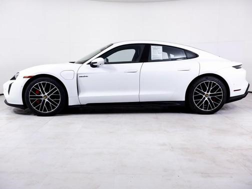 2024 Porsche Taycan GTS