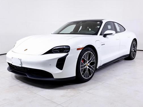 2024 Porsche Taycan GTS