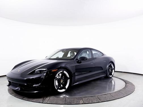 2021 Porsche Taycan Turbo