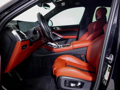 2025 BMW X6 M Base