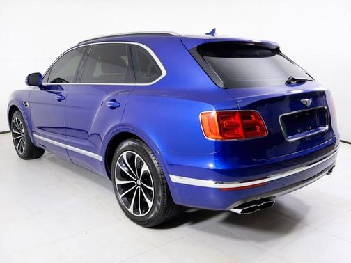 Blue 2019 Bentley Bentayga V8