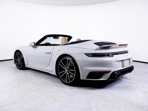 2022 Porsche 911 Turbo S