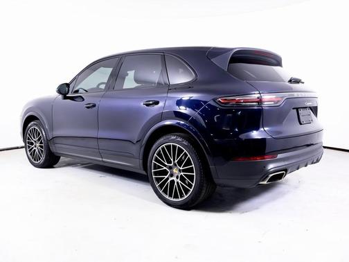 2021 Porsche Cayenne Base