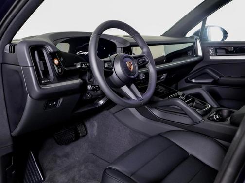 2025 Porsche Cayenne Base