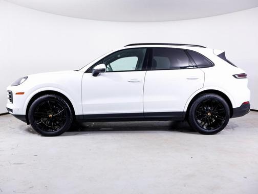 2025 Porsche Cayenne Base