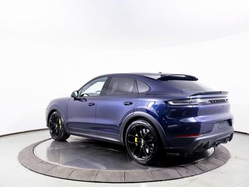 2025 Porsche Cayenne Turbo GT