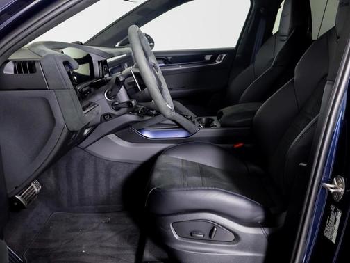 2025 Porsche Cayenne Turbo GT