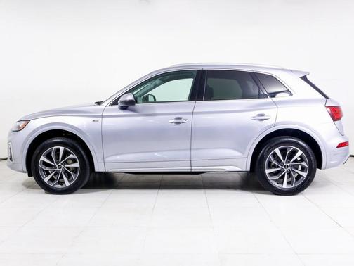 2023 Audi Q5 45 S line quattro Premium