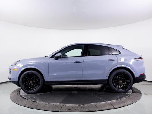 2025 Porsche Cayenne AWD
