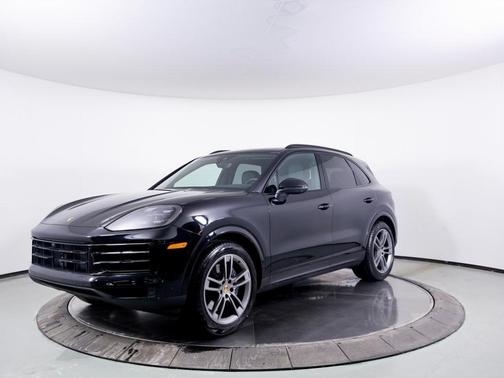2025 Porsche Cayenne Base