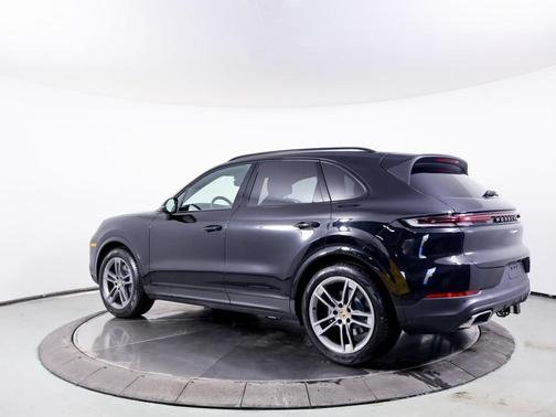 2025 Porsche Cayenne Base