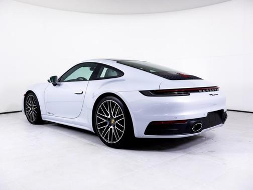2024 Porsche 911 Carrera