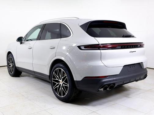 Chalk 2026 Porsche Cayenne Base