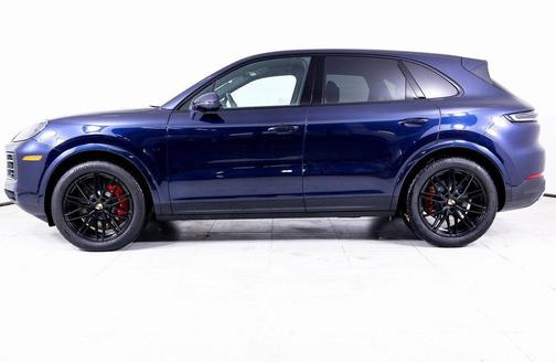 2025 Porsche Cayenne S