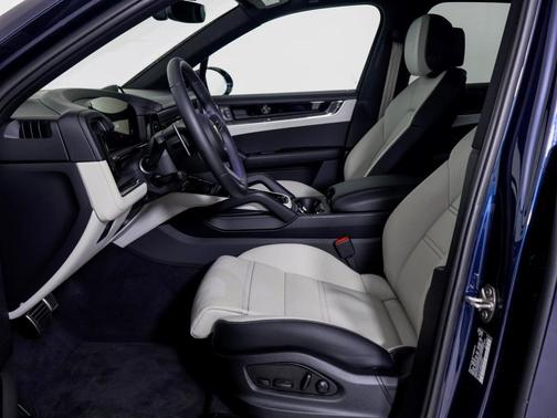 2025 Porsche Cayenne S
