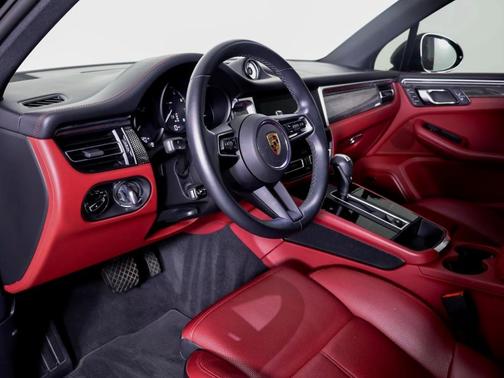 2023 Porsche Macan