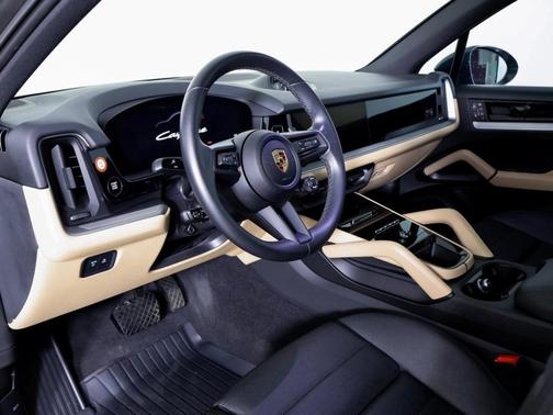 2024 Porsche Cayenne Base