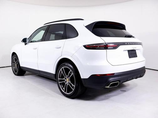 2023 Porsche Cayenne