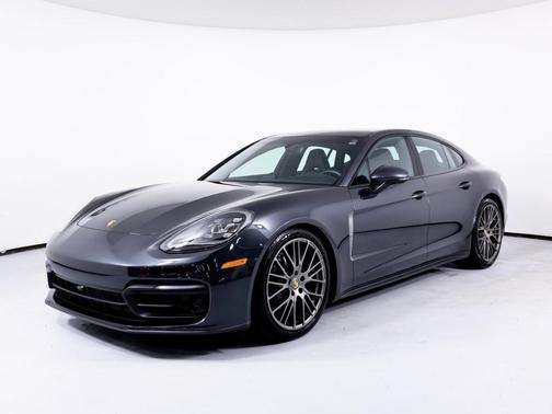 2023 Porsche Panamera 4 Platinum Edition